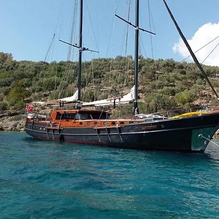 Arielle 1 - Lueks Tekne Hotel en barco